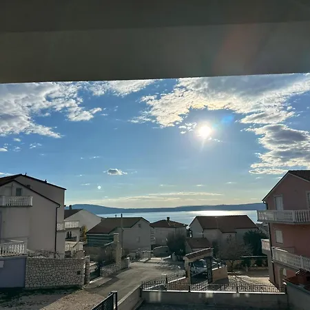 Maris * Novi Vinodolski