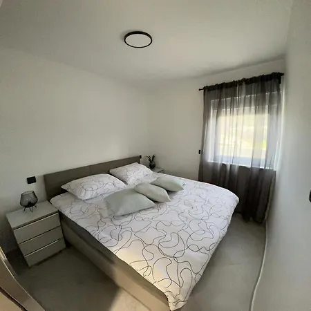 Maris Apartment